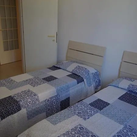Apartamento Service Adina Scerne